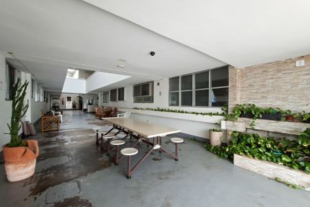 Apartamento para alugar com 30m², 1 quarto e sem vagaHall social
