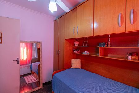 Quarto 1 de apartamento à venda com 2 quartos, 46m² em Itaquera, São Paulo