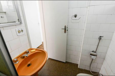 Apartamento à venda com 60m², 2 quartos e sem vaga Apartamento à venda com 60m², 2 quartos e sem vagaBanheiro