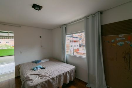 Casa à venda com 260m², 4 quartos e 2 vagas