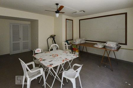 Apartamento para alugar com 58m², 1 quarto e 1 vagaÁrea comum