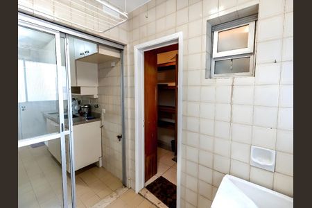 Apartamento para alugar com 152m², 3 quartos e 1 vaga