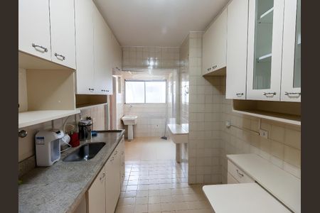 Apartamento para alugar com 152m², 3 quartos e 1 vaga