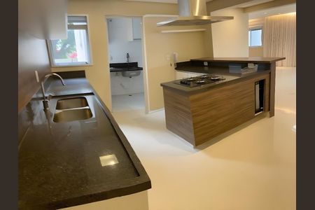 Apartamento para alugar com 3 quartos, 163m² em Santo Amaro, São Paulo