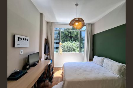Suíte de apartamento à venda com 2 quartos, 72m² em Laranjeiras, Rio de Janeiro