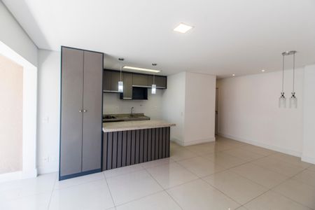 Sala de apartamento à venda com 3 quartos, 110m² em Alphaville Empresarial, Barueri