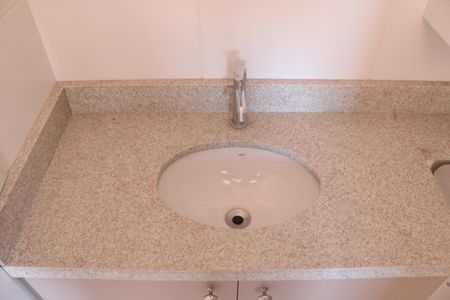 Apartamento para alugar com 34m², 2 quartos e sem vagaBanheiro