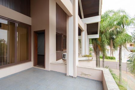 Casa à venda com 630m², 4 quartos e 4 vagasVaranda Suíte 1