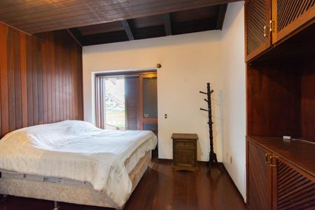 Casa à venda com 630m², 4 quartos e 4 vagasSuíte 4