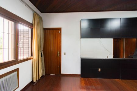 Casa à venda com 630m², 4 quartos e 4 vagasSuíte 1