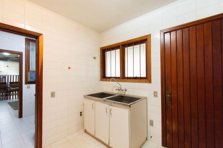 Casa à venda com 630m², 4 quartos e 4 vagasÁrea de Serviço