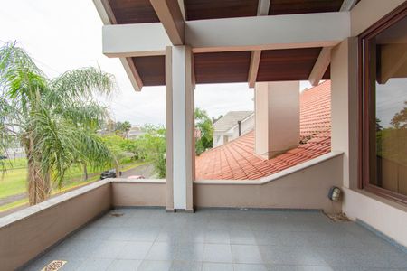 Casa à venda com 630m², 4 quartos e 4 vagasVaranda Suíte 1