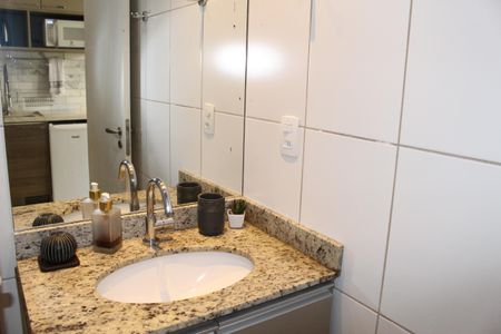 Banheiro de kitnet/studio à venda com 1 quarto, 21m² em Centro Histórico de São Paulo, São Paulo