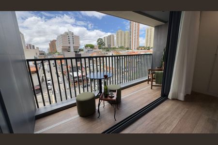 Studio à venda com 32m², 1 quarto e sem vaga Studio à venda com 32m², 1 quarto e sem vagaVaranda