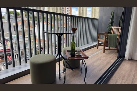 Studio à venda com 32m², 1 quarto e sem vaga Studio à venda com 32m², 1 quarto e sem vagaVaranda