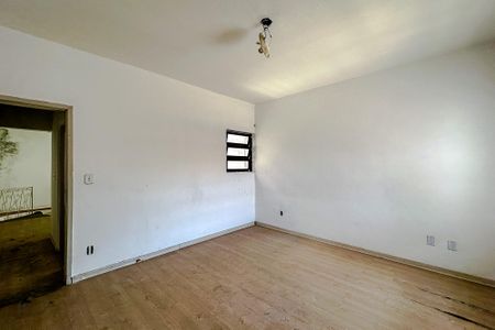 Casa à venda com 280m², 3 quartos e 2 vagasQuarto 1 - Suíte