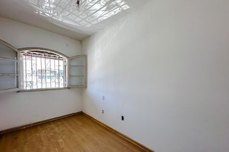 Casa à venda com 280m², 3 quartos e 2 vagasQuarto 3