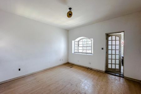 Casa à venda com 280m², 3 quartos e 2 vagasQuarto 1 - Suíte