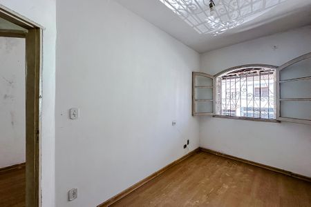 Casa à venda com 280m², 3 quartos e 2 vagasQuarto 3