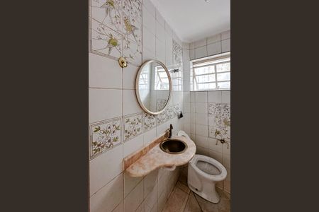 Casa à venda com 280m², 3 quartos e 2 vagasLavabo