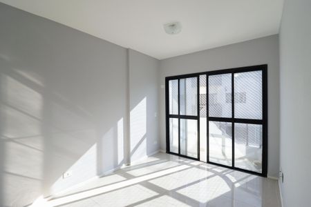 Apartamento para alugar com 94m², 3 quartos e 3 vagas Apartamento para alugar com 94m², 3 quartos e 3 vagasSala