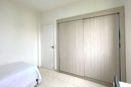 Apartamento à venda com 96m², 3 quartos e 2 vagasQuarto 3