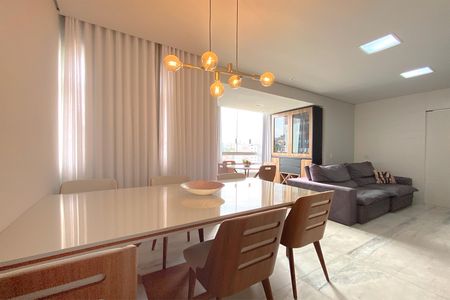 Apartamento à venda com 96m², 3 quartos e 2 vagasSala