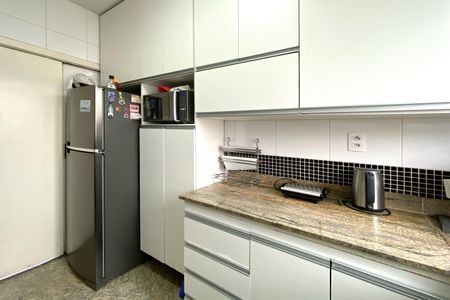Apartamento à venda com 96m², 3 quartos e 2 vagasCozinha