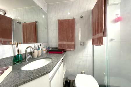 Apartamento à venda com 96m², 3 quartos e 2 vagasBanheiro da Suíte 1