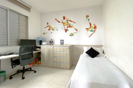 Apartamento à venda com 96m², 3 quartos e 2 vagasQuarto 3