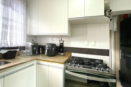 Apartamento à venda com 96m², 3 quartos e 2 vagasCozinha