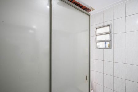 Casa à venda com 42m², 1 quarto e sem vagaBanheiro 2