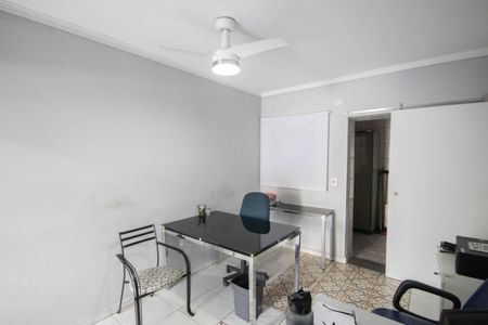 Casa à venda com 42m², 1 quarto e sem vagaQuarto