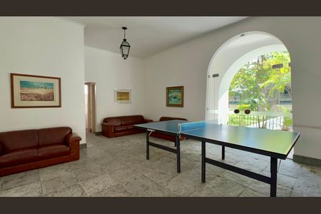 Apartamento à venda com 198m², 2 quartos e 2 vagas Apartamento à venda com 198m², 2 quartos e 2 vagasSalão de jogos