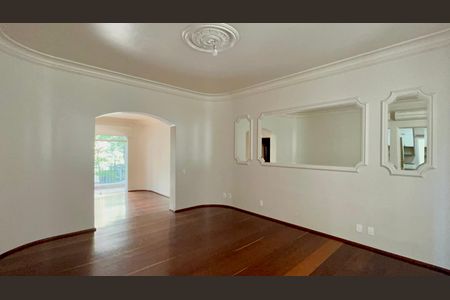 Apartamento à venda com 198m², 2 quartos e 2 vagas Apartamento à venda com 198m², 2 quartos e 2 vagasSala de Jantar