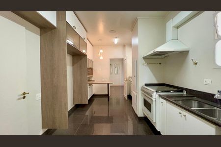 Apartamento à venda com 198m², 2 quartos e 2 vagas Apartamento à venda com 198m², 2 quartos e 2 vagasCozinha