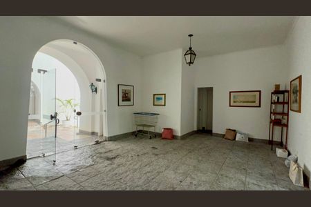 Apartamento à venda com 198m², 2 quartos e 2 vagas Apartamento à venda com 198m², 2 quartos e 2 vagasSalão de Festas