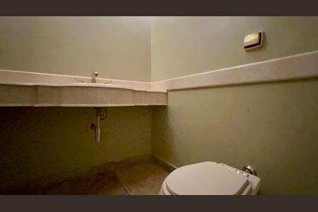 Apartamento à venda com 198m², 2 quartos e 2 vagas Apartamento à venda com 198m², 2 quartos e 2 vagasLavabo