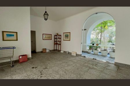 Apartamento à venda com 198m², 2 quartos e 2 vagas Apartamento à venda com 198m², 2 quartos e 2 vagasSalão de Festas