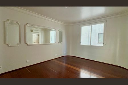 Apartamento à venda com 198m², 2 quartos e 2 vagas Apartamento à venda com 198m², 2 quartos e 2 vagasSala de Jantar