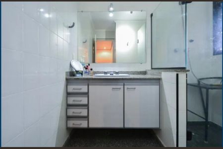Apartamento à venda com 230m², 4 quartos e 4 vagas Apartamento à venda com 230m², 4 quartos e 4 vagasFoto 01