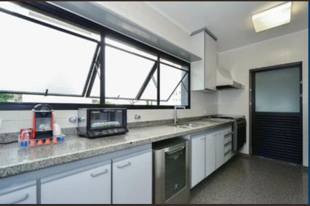 Apartamento à venda com 230m², 4 quartos e 4 vagas Apartamento à venda com 230m², 4 quartos e 4 vagasFoto 01