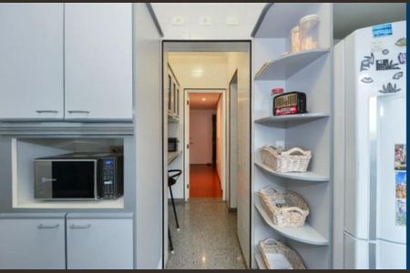 Apartamento à venda com 230m², 4 quartos e 4 vagas Apartamento à venda com 230m², 4 quartos e 4 vagasFoto 01