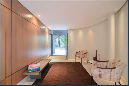 Apartamento à venda com 230m², 4 quartos e 4 vagas Apartamento à venda com 230m², 4 quartos e 4 vagasFoto 01