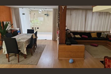 Sala de casa à venda com 6 quartos, 500m² em Bandeiras, Osasco