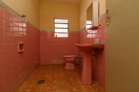 Casa à venda com 90m², 2 quartos e 1 vagaBanheiro
