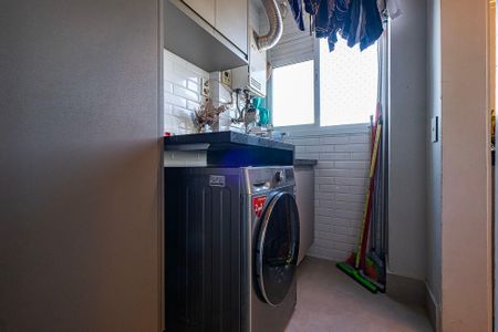 Apartamento à venda com 162m², 3 quartos e 4 vagas Apartamento à venda com 162m², 3 quartos e 4 vagasLavanderia