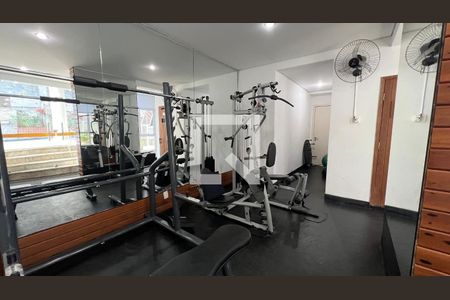 Apartamento à venda com 162m², 3 quartos e 4 vagas Apartamento à venda com 162m², 3 quartos e 4 vagasAcademia