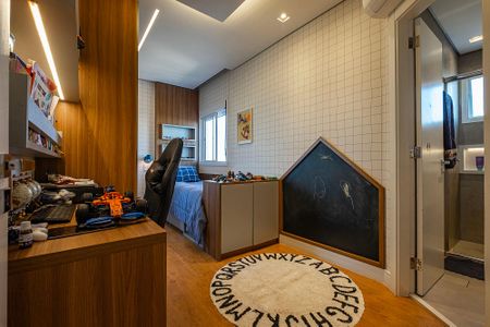 Apartamento à venda com 162m², 3 quartos e 4 vagas Apartamento à venda com 162m², 3 quartos e 4 vagasSuíte 2