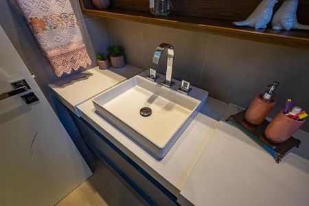 Apartamento à venda com 162m², 3 quartos e 4 vagas Apartamento à venda com 162m², 3 quartos e 4 vagasSuíte 3 - Banheiro